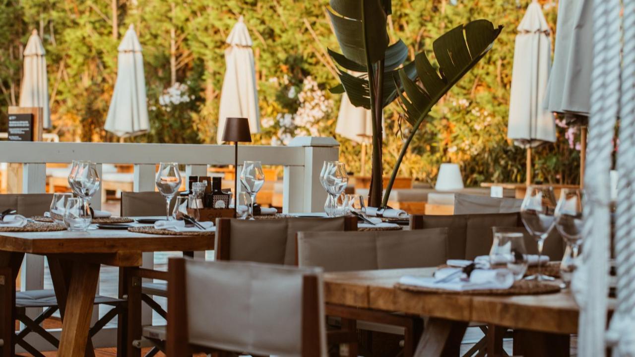 Cumeja Beach Club & Hotel Baia Domizia Eksteriør billede
