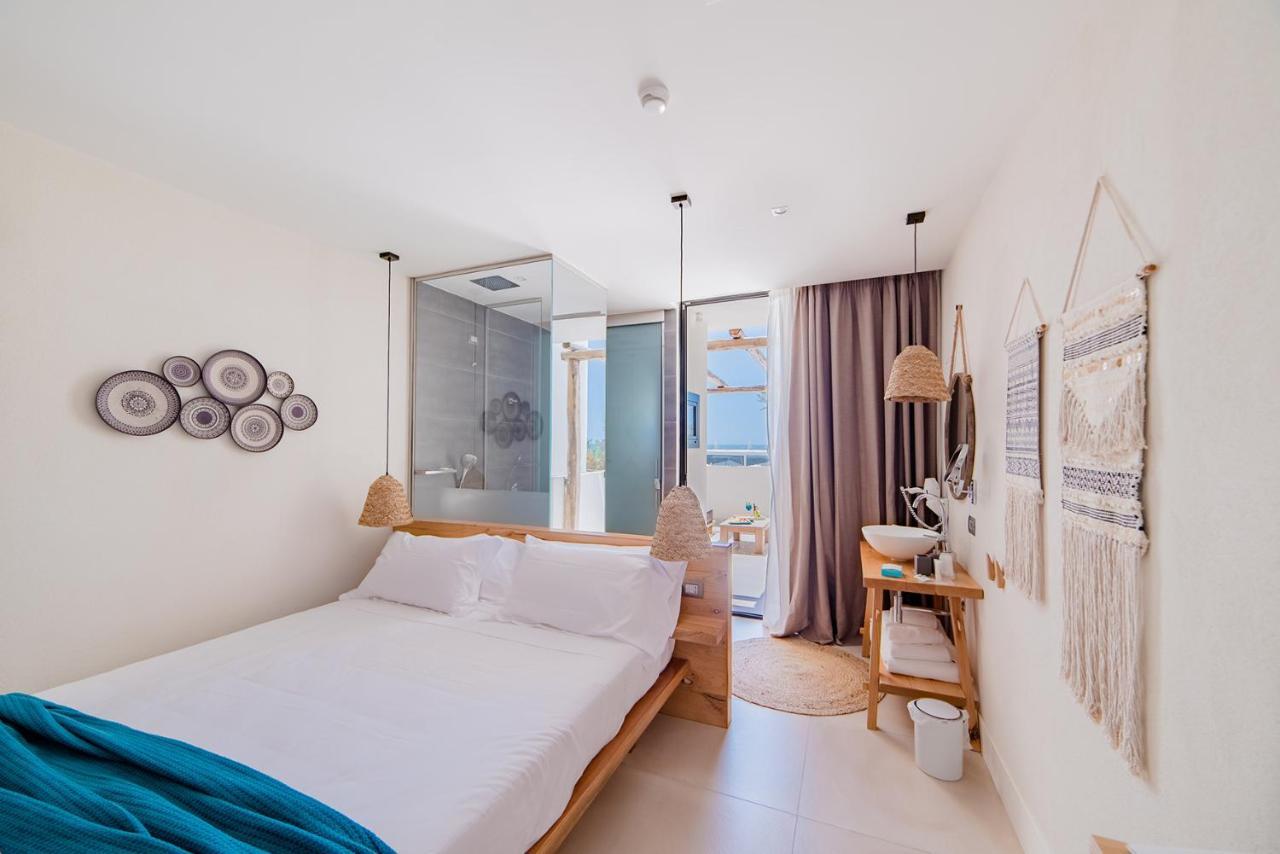 Cumeja Beach Club & Hotel Baia Domizia Eksteriør billede