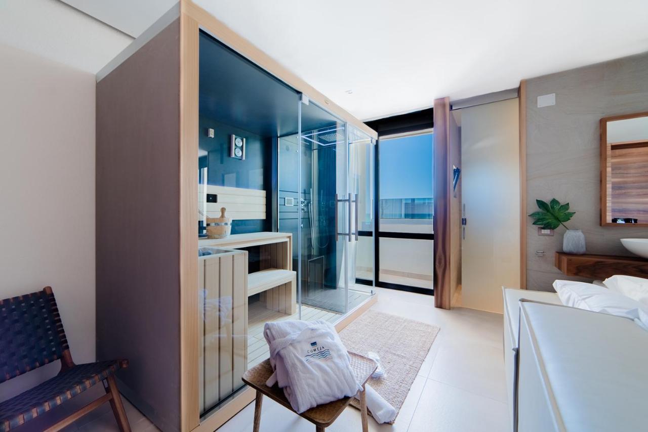 Cumeja Beach Club & Hotel Baia Domizia Eksteriør billede