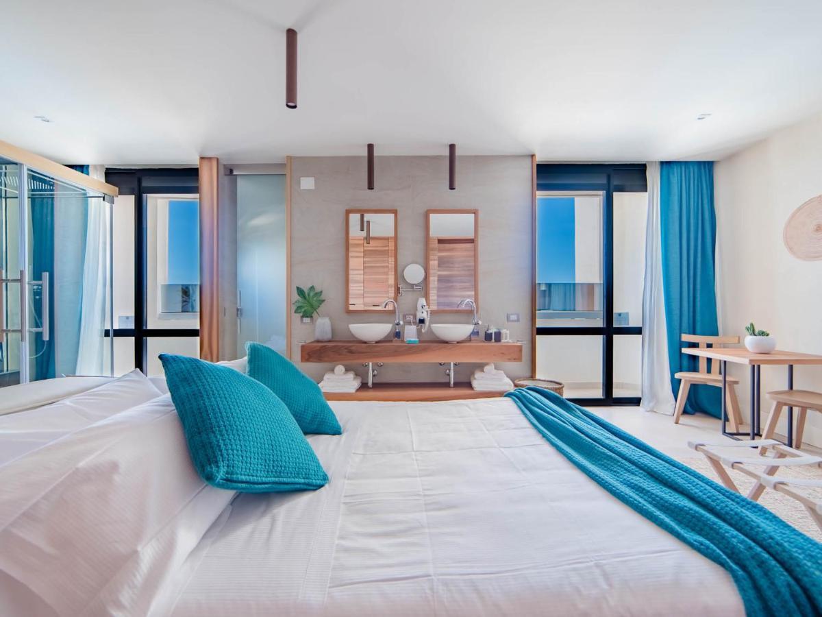 Cumeja Beach Club & Hotel Baia Domizia Eksteriør billede